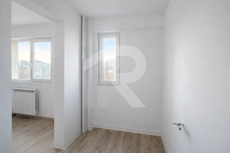 Teiul Doamnei nr. 108, de vanzare garsoniera, ideal investitie.