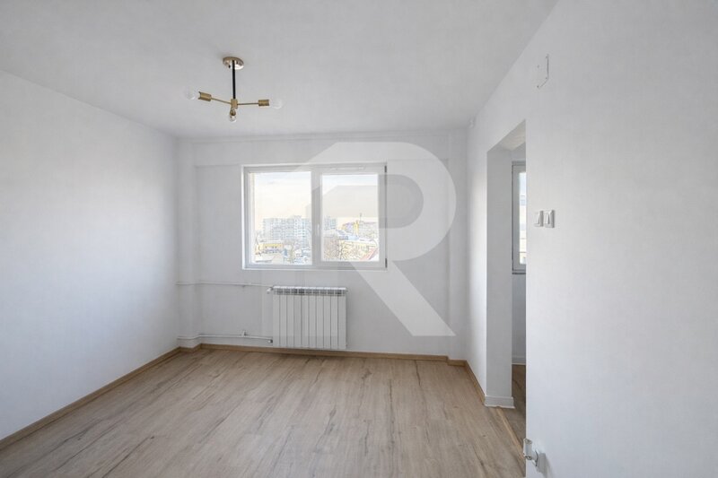 Teiul Doamnei nr. 108, de vanzare garsoniera, ideal investitie.